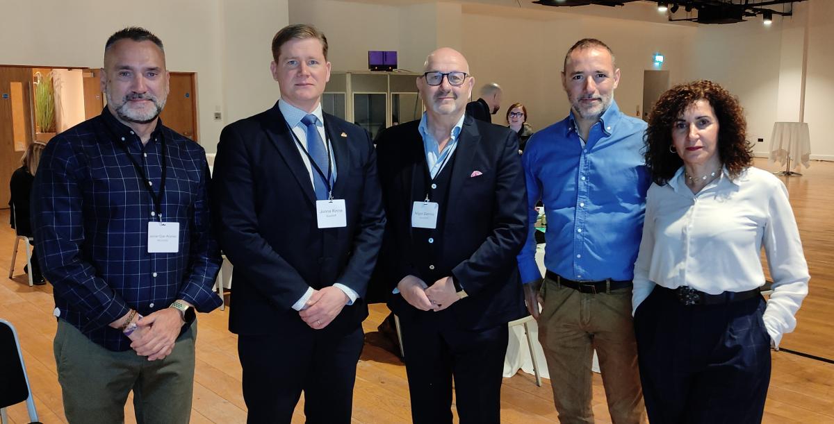 Javier Ojer (CCOO), Jonne Rinne (Presidente EuroCOP), Nigel Dennis (Secretario General), Roberto Garca (EXCOM EuroCOP) y urea Ramos (CCOO).