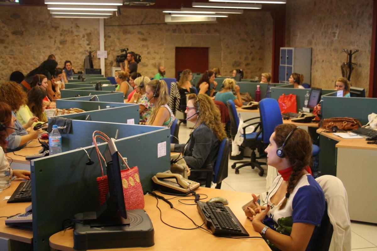 Trabajadoras y trabajadores de call center